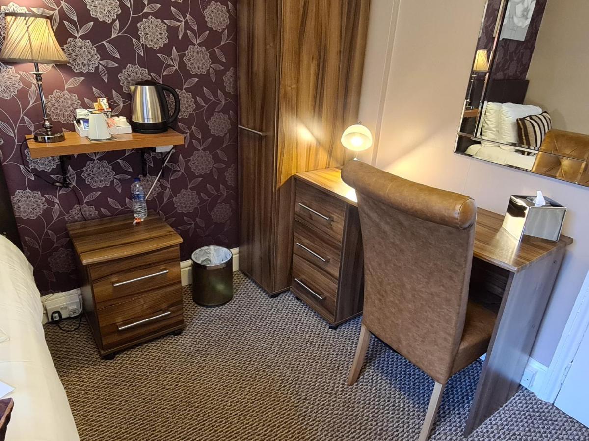 The Penkelie Hotel Southport Buitenkant foto