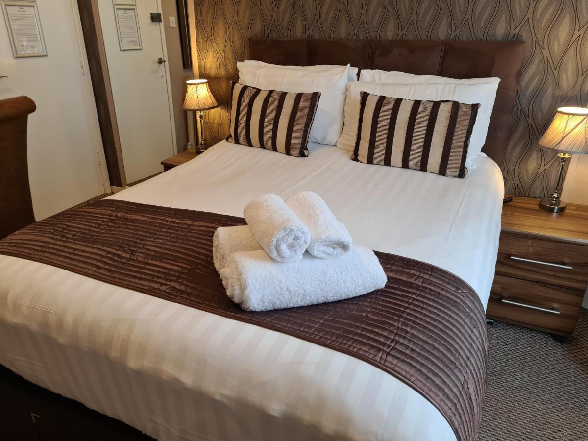 The Penkelie Hotel Southport Buitenkant foto