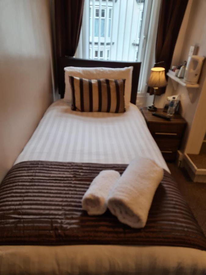 The Penkelie Hotel Southport Buitenkant foto