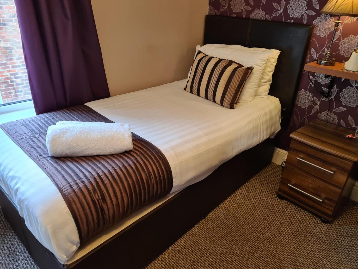 The Penkelie Hotel Southport Buitenkant foto