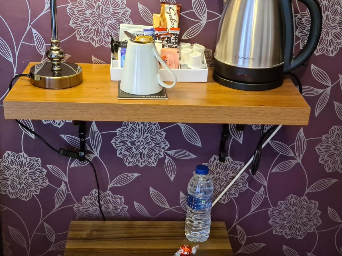 The Penkelie Hotel Southport Buitenkant foto